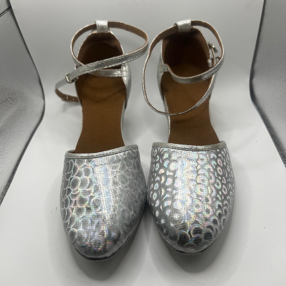 NEW Dance And Sway Women's Size 7-7.5 Silver Shoes Heel 2.1"